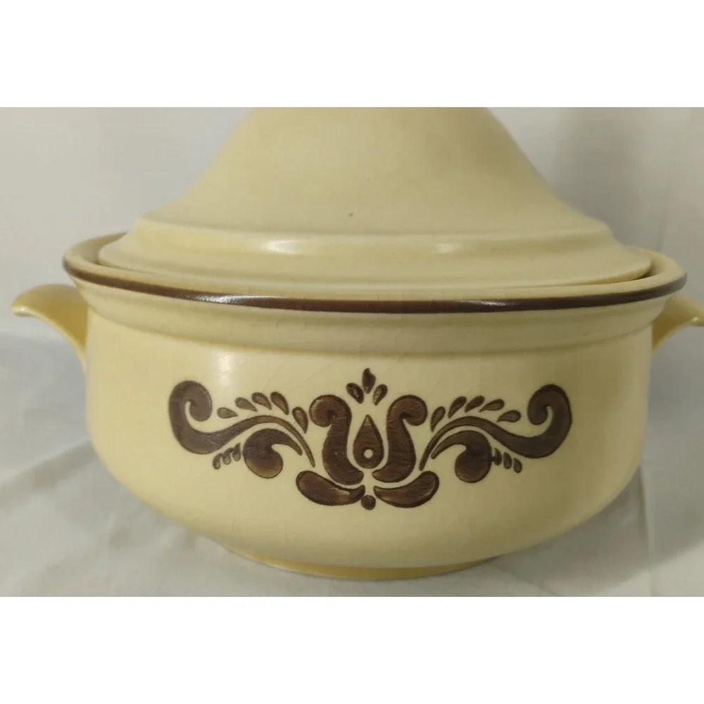 Pfaltzgraff Village Pattern 2 Qt.‎ Casserole Dish Bowl Pot Lidded No. 6-315